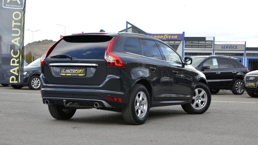 Volvo XC 60 2.0 D3 Momentum 2WD