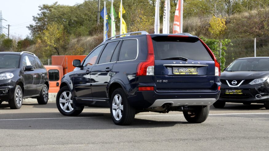 Volvo XC90 2.4 D5 AWD Momentum Geartronic