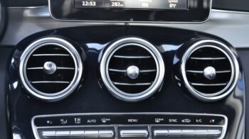 Mercedes-Benz GLC 250 9G-TRONIC 4MATIC EXECUTIVE