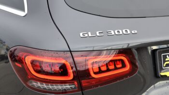 Mercedes-Benz GLC 300E Exclusive 4MATIC 9G-TRONIC