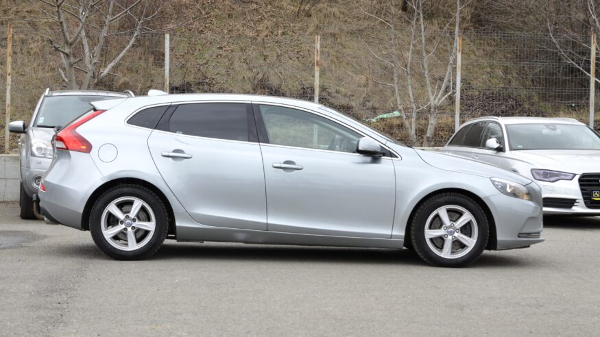 Volvo V40 2.0 D4