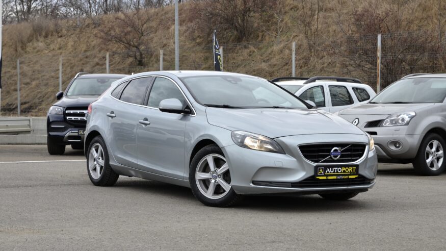 Volvo V40 2.0 D4