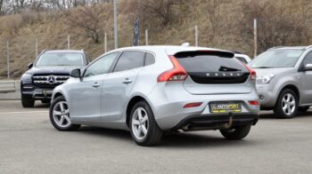 Volvo V40 2.0 D4