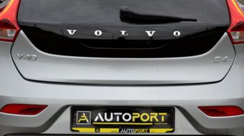 Volvo V40 2.0 D4