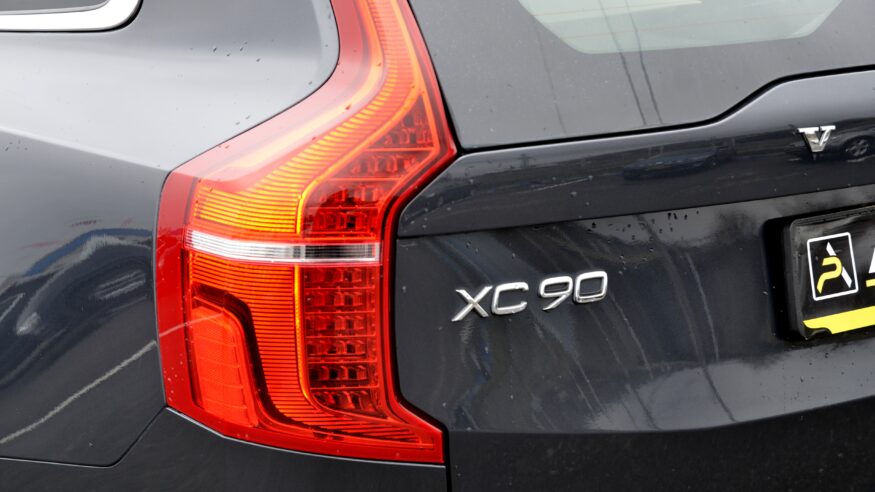 Volvo XC90 Momentum 2.0 D4 GEARTRONIC