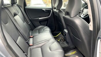 Volvo XC60 Momentum Business Geartronic 2.0 D4