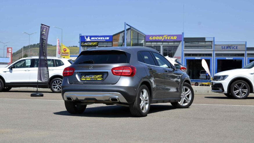 Mercedes-Benz GLA 220d 7G-DCT